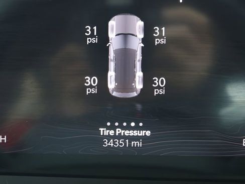 Used 2023 Jeep Grand Cherokee Limited image 27