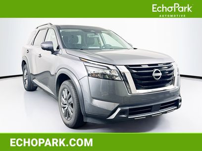 Used 2025 Nissan Pathfinder SV