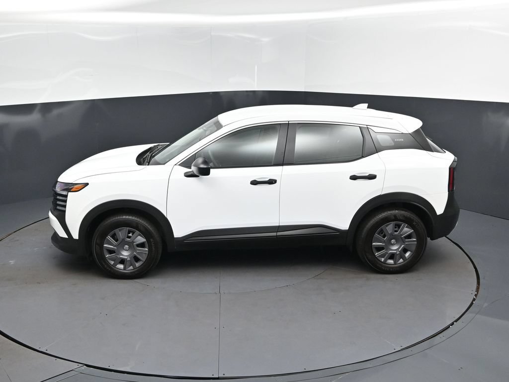 Used 2025 Nissan Kicks S AWD/4WD image 32