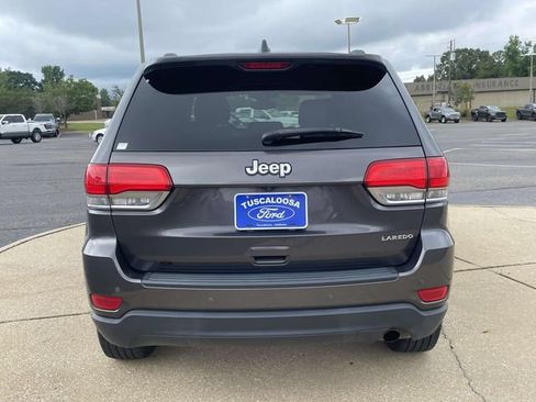 Used 2017 Jeep Grand Cherokee Laredo w/ Quick Order Package 2BE RWD image 3