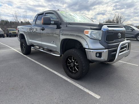 Used 2014 Toyota Tundra SR5 image 1