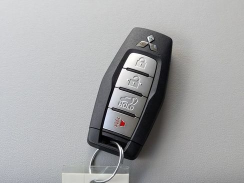 New 2026 Mitsubishi Outlander SE FWD image 26