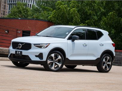 Certified 2024 Volvo XC40 B5 Core