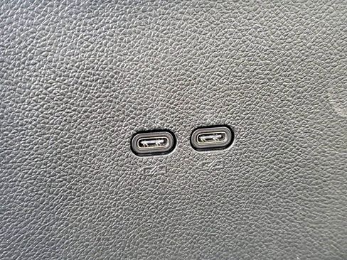 New 2025 Chevrolet Equinox EV LT image 12