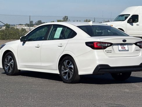 Used 2025 Subaru Legacy Premium AWD/4WD image 5