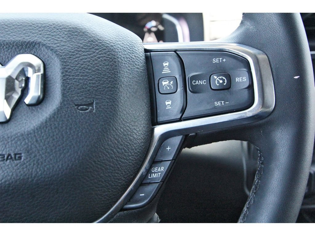 Used 2025 RAM 3500 Laramie AWD/4WD image 19