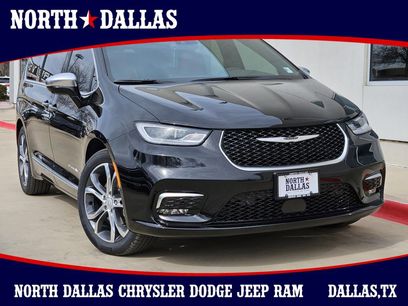 New 2026 Chrysler Pacifica Pinnacle