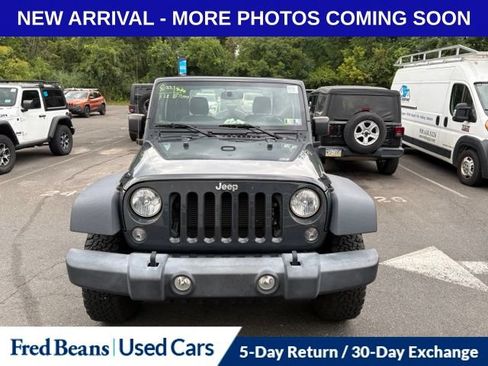 Used 2017 Jeep Wrangler Sport w/ Quick Order Package 24S AWD/4WD image 2