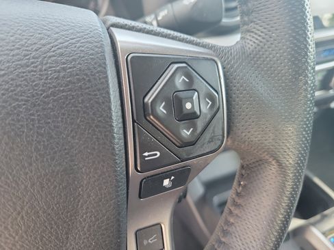Used 2023 Toyota Tacoma SR5 AWD/4WD image 28
