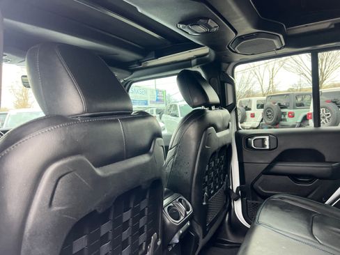 Used 2021 Jeep Wrangler Unlimited Rubicon 4xe w/ Cold Weather Group image 31