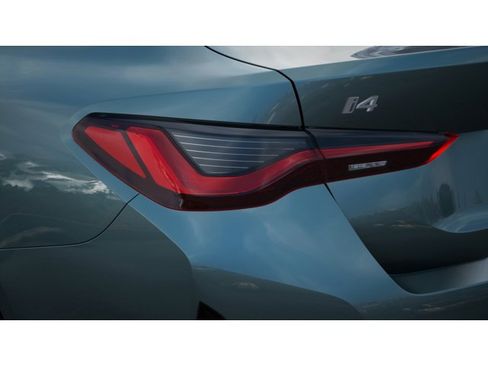 New 2026 BMW i4 eDrive40 image 8