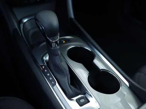 Used 2024 Chevrolet Malibu LT FWD image 17