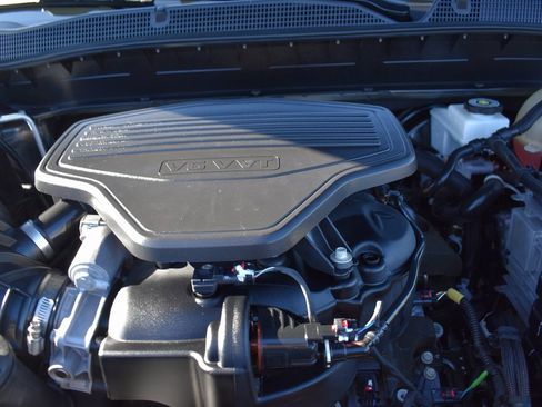 Used 2020 Chevrolet Blazer LT image 15