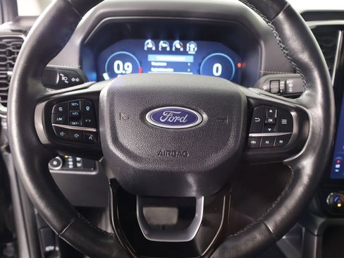 Used 2024 Ford Ranger Lariat w/ Trailer Tow Package RWD image 3