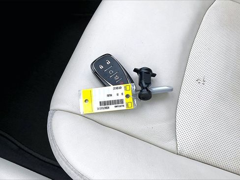 Used 2024 Chevrolet Malibu LT image 31