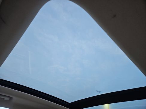 Used 2019 Ford Edge Titanium w/ Cold Weather Package image 18