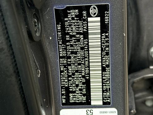 Used 2018 Toyota Camry XSE image 39