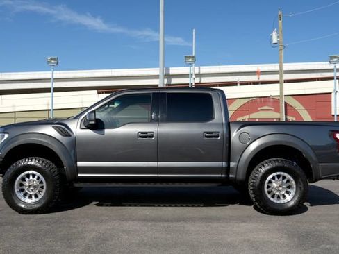 Used 2017 Ford F150 Raptor w/ Equipment Group 802A Luxury AWD/4WD image 12