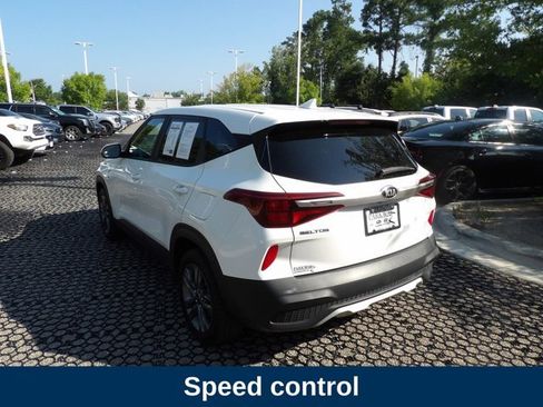 Used 2021 Kia Seltos LX AWD/4WD image 8