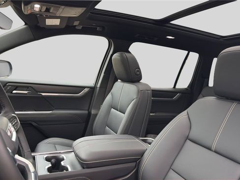 New 2026 GMC Acadia Elevation w/ Elevation Premium Package AWD/4WD image 18
