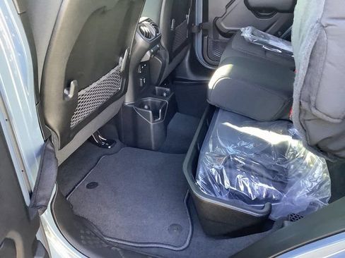 New 2026 Jeep Gladiator Mojave w/ Steel Bumper Group image 28