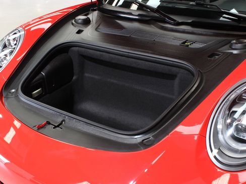 Used 2019 Porsche 911 Carrera w/ Sportdesign Package image 57