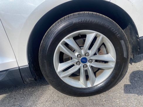 Used 2018 Ford Edge SEL w/ Equipment Group 201A AWD/4WD image 6