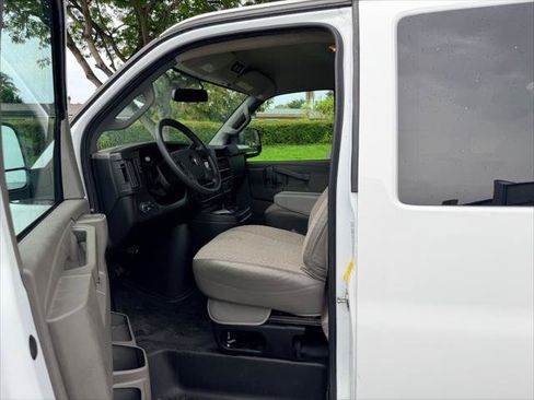 Used 2023 Chevrolet Express 3500 LS RWD image 9