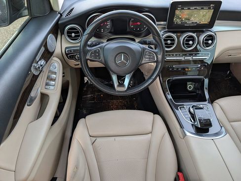Certified 2018 Mercedes-Benz GLC 300 4MATIC image 27