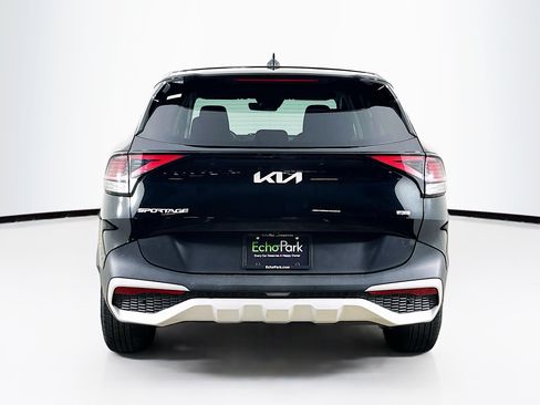 Used 2025 Kia Sportage LX AWD/4WD image 7