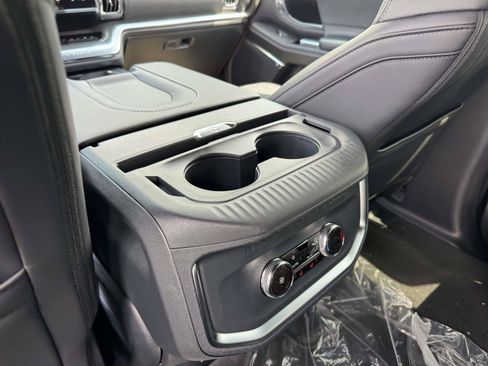 New 2026 Ford Expedition Max Platinum AWD/4WD image 12