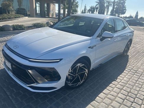 New 2026 Hyundai Sonata SEL image 2
