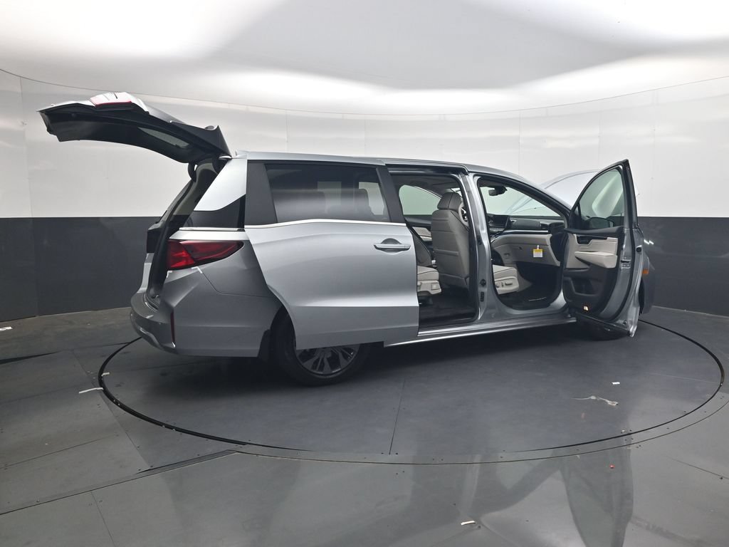 New 2027 Honda Odyssey Touring image 31