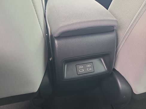 Used 2024 Toyota Corolla LE FWD image 13