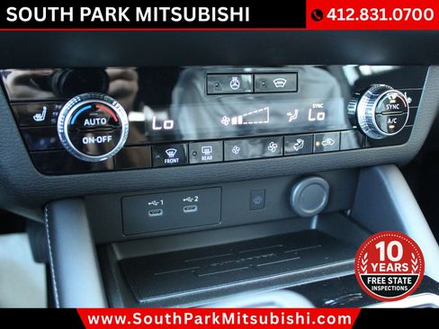 New 2026 Mitsubishi Outlander LE AWD/4WD image 25