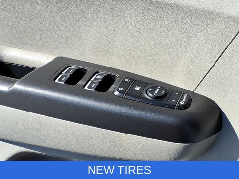 Used 2022 Kia Sportage LX w/ LX FWD Value Edition Package image 24