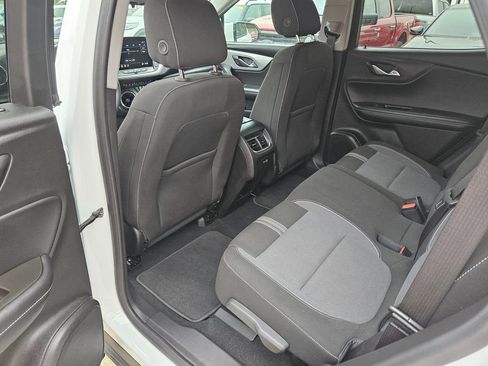 Used 2025 Chevrolet Blazer LT FWD image 28