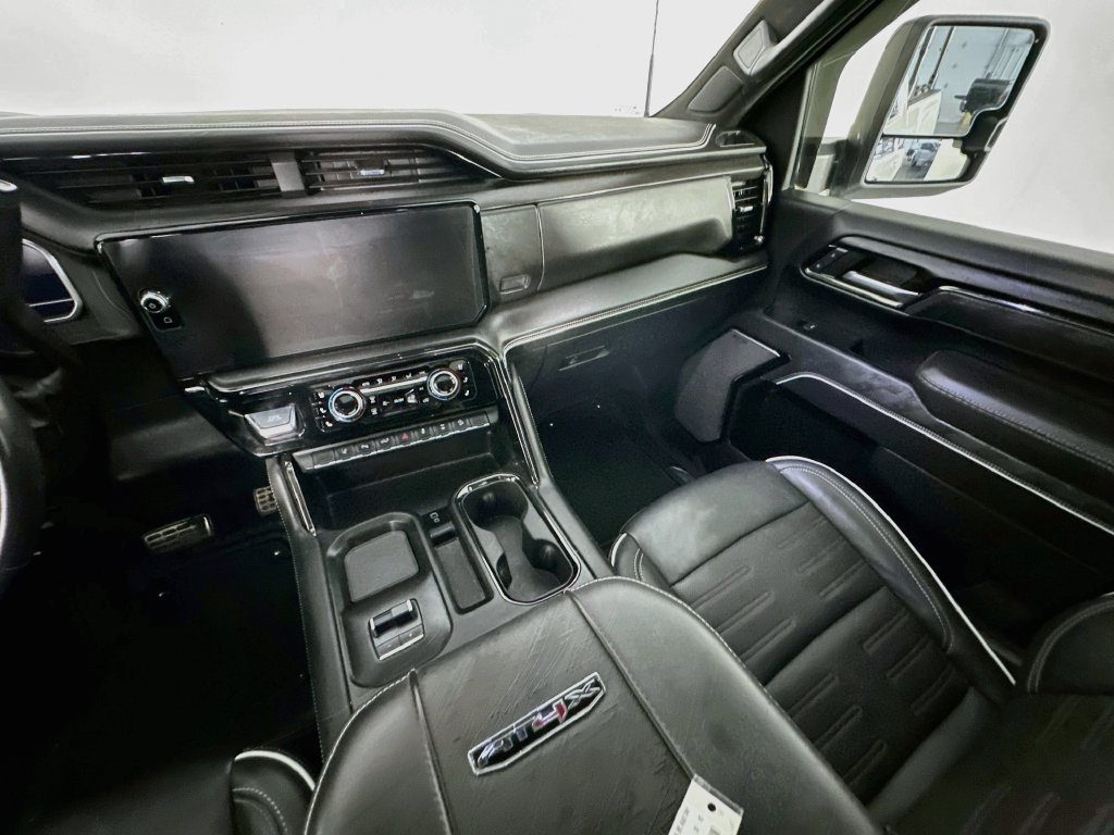 Used 2024 GMC Sierra 2500 AT4X AWD/4WD image 11