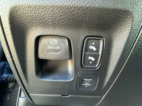 New 2026 RAM 1500 4x4 Crew Cab image 16