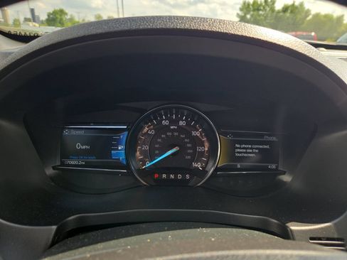 Used 2019 Ford Explorer XLT w/ XLT Sport Appearance Package AWD/4WD image 14