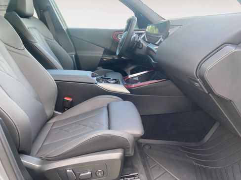 Used 2026 BMW X3 xDrive30 w/ Premium Package image 16