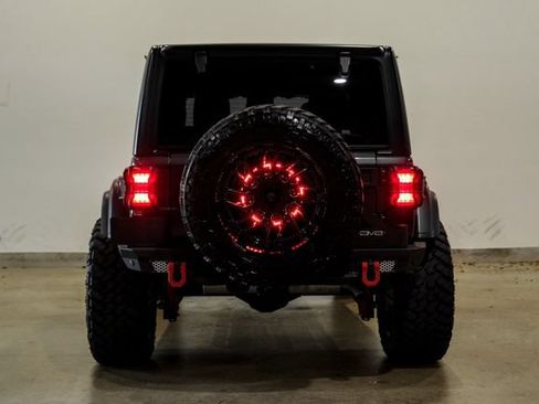 Used 2024 Jeep Wrangler Unlimited Rubicon w/ XTREMEE 35" Tire Package AWD/4WD image 10