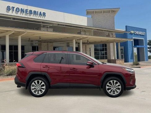 Used 2025 Toyota RAV4 XLE Premium image 4