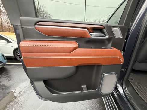 Used 2024 GMC Sierra 3500 Denali Ultimate image 15