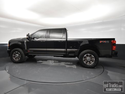 Used 2024 Ford F250 King Ranch image 3