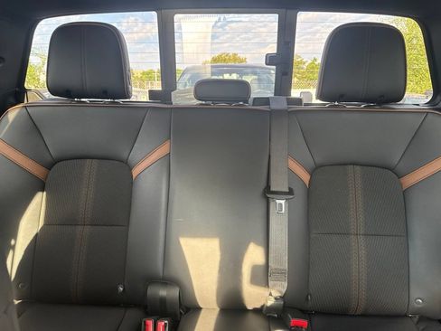 Certified 2024 GMC Canyon AT4 AWD/4WD image 10