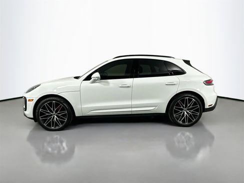 Used 2024 Porsche Macan S image 2