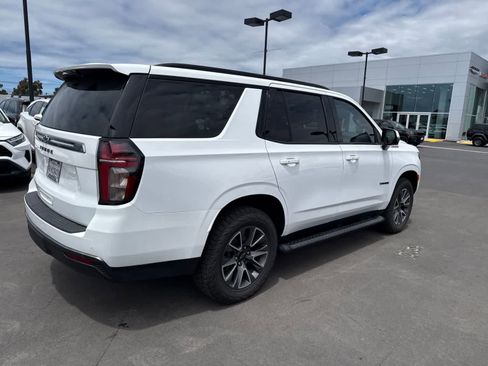 Used 2022 Chevrolet Tahoe Z71 w/ Z71 Off-Road Package AWD/4WD image 12