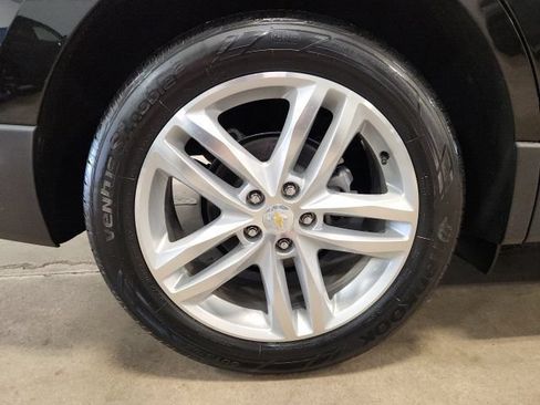 Used 2018 Chevrolet Equinox Premier AWD/4WD image 30