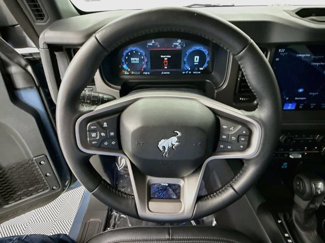 Used 2025 Ford Bronco Badlands AWD/4WD image 11